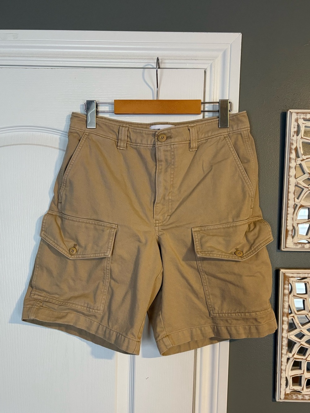 Aritzia | TNA Troop Cargo Shorts - Picture 6 of 11